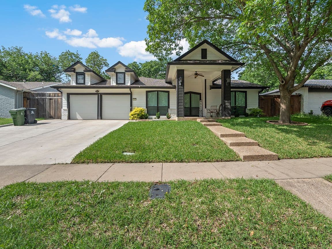 Primary listing photo