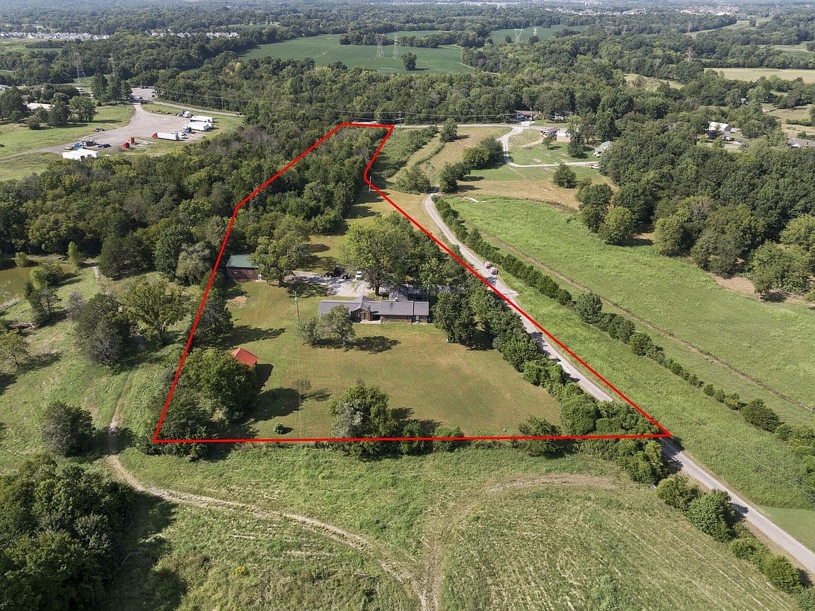 Primary listing photo