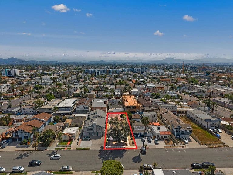 Listing photo 4