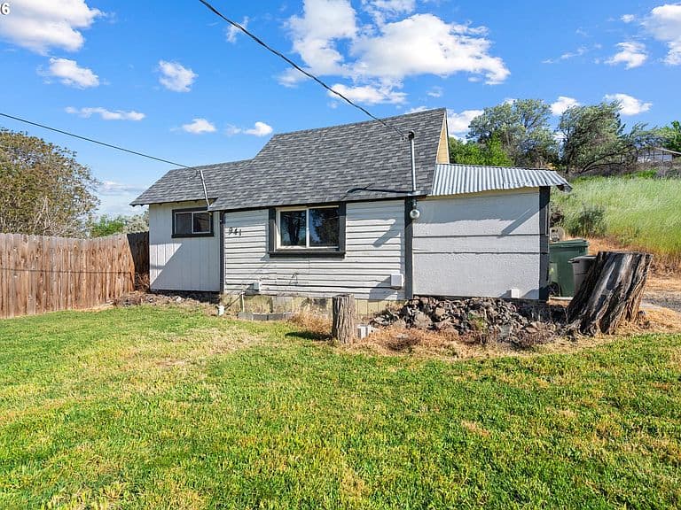 Listing photo 3