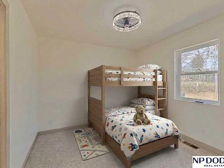 Listing photo 4