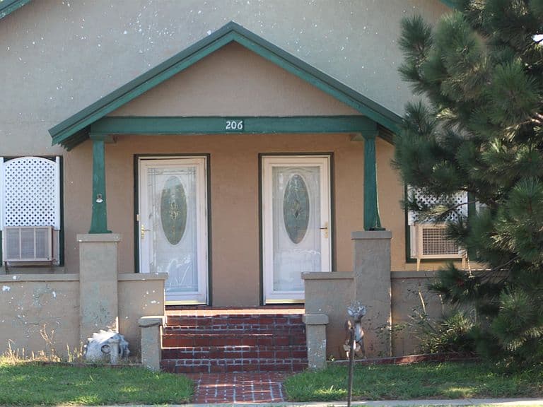 Listing photo 3