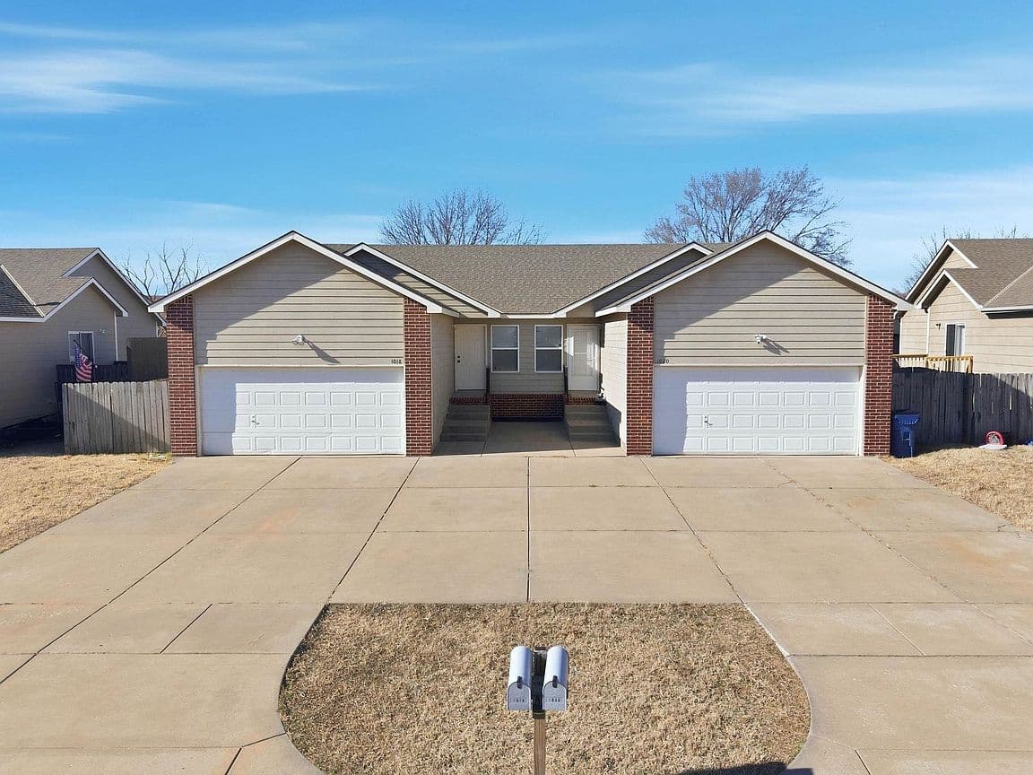 Primary listing photo