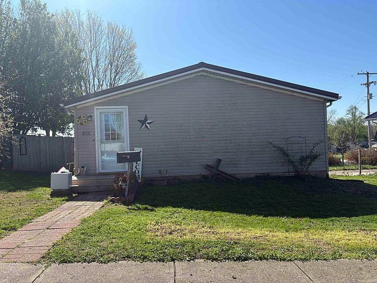 Listing photo 4