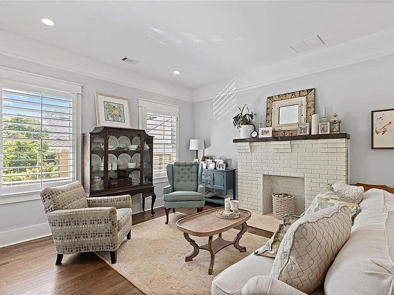 Listing photo 4