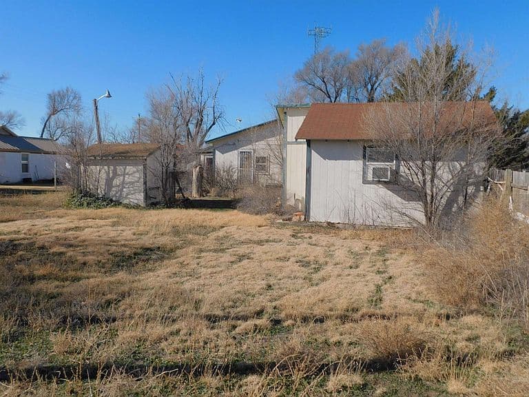 Listing photo 5