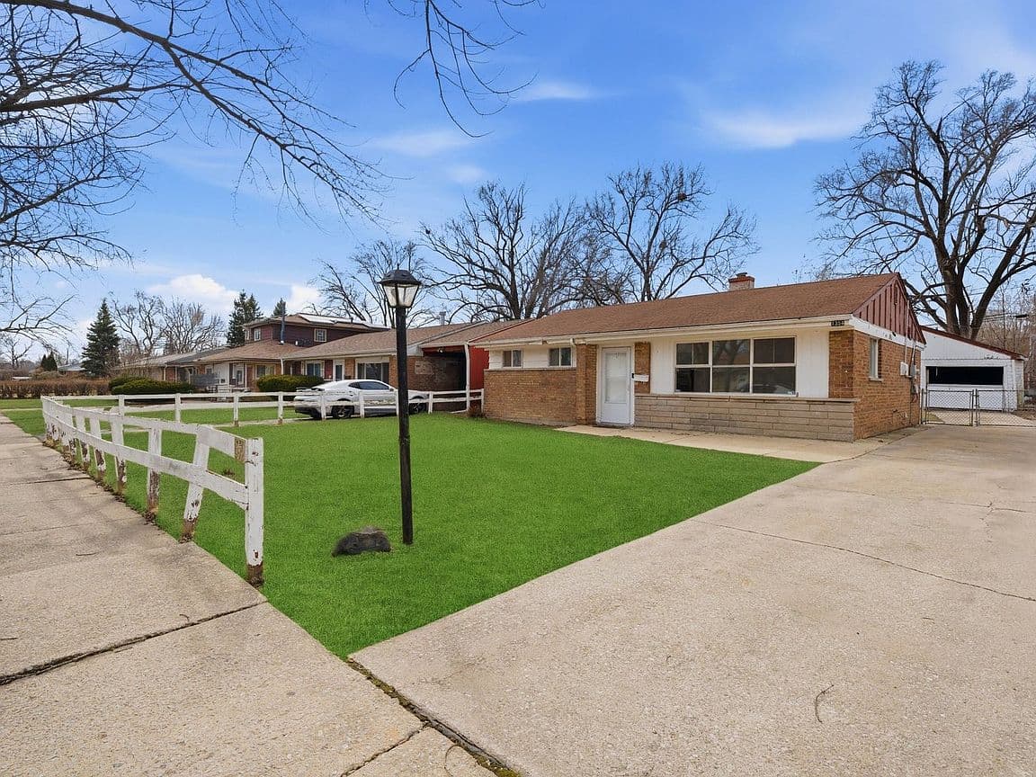 Primary listing photo