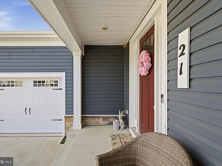 Listing photo 5