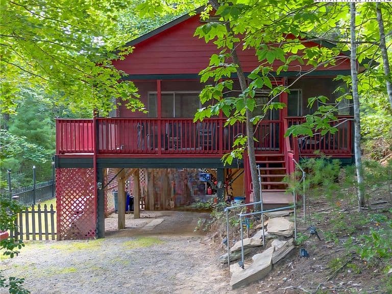 Listing photo 2