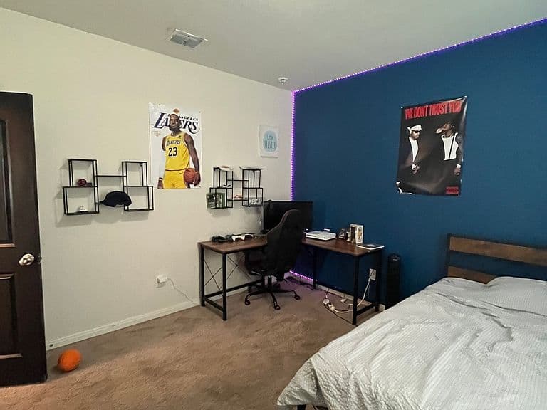 Listing photo 5