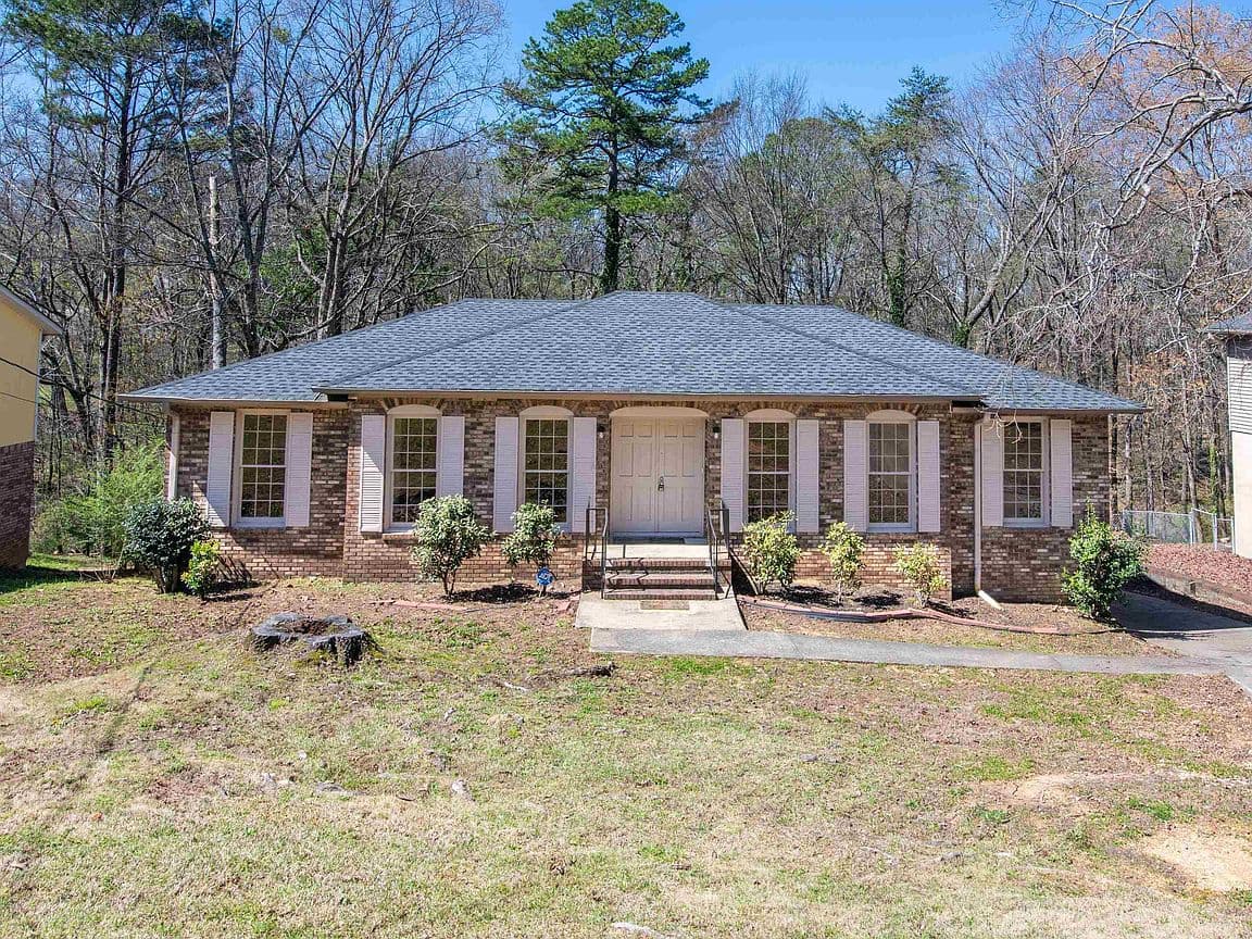 Primary listing photo