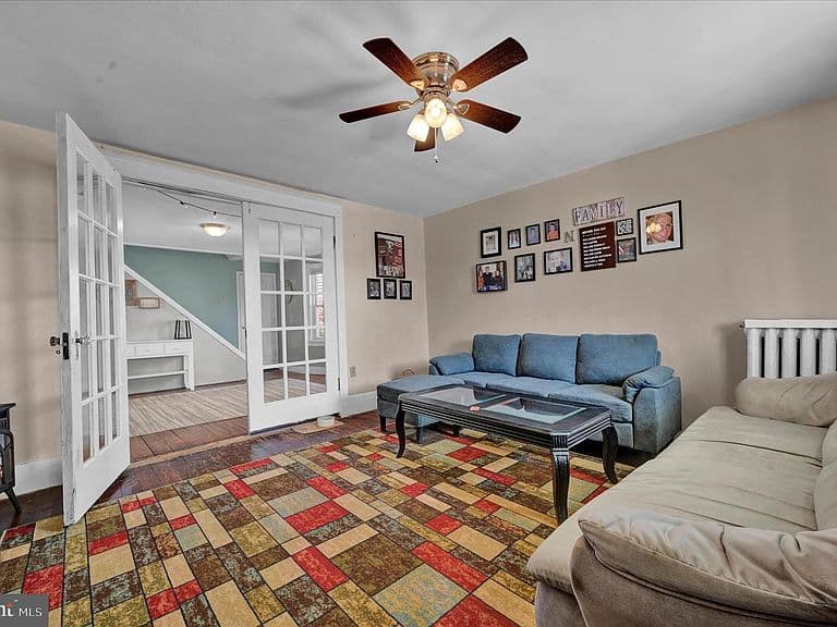 Listing photo 4