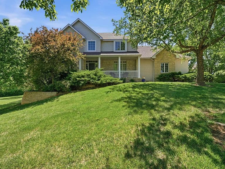 Listing photo 4