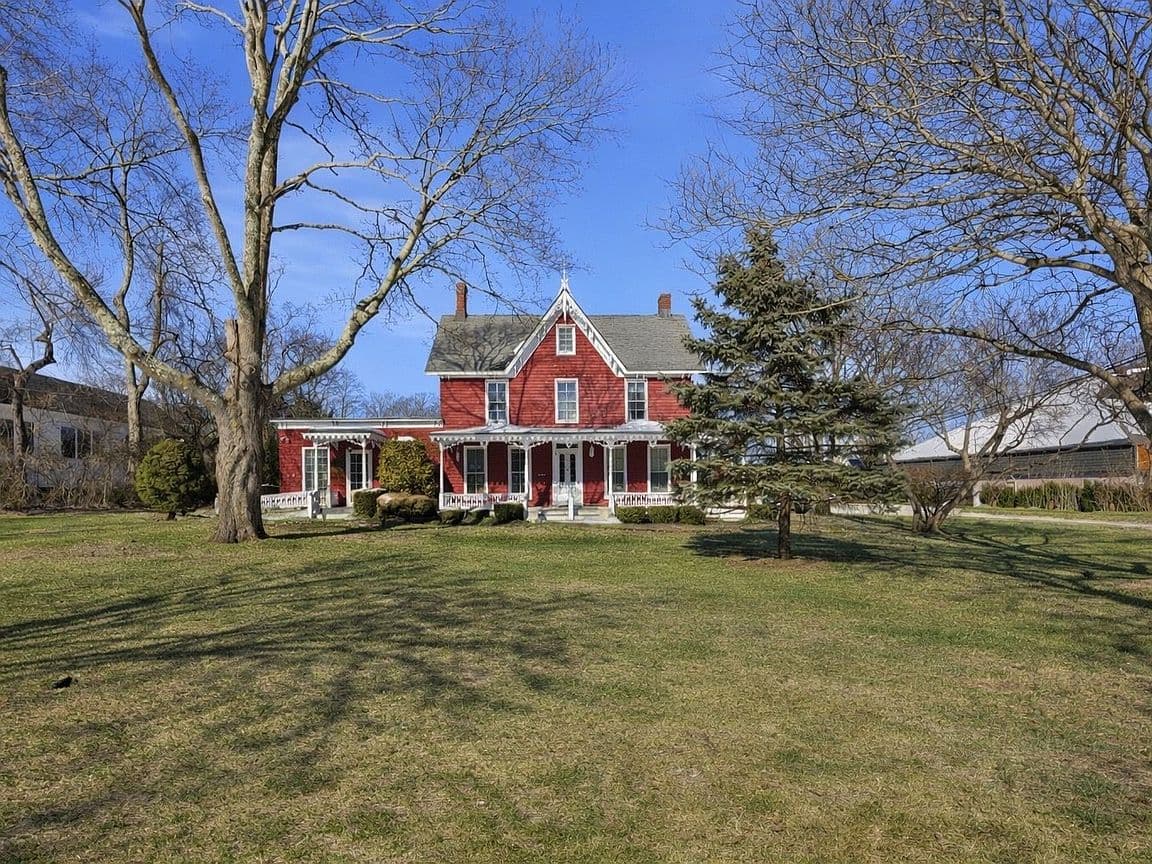 Primary listing photo