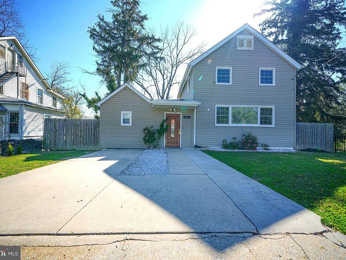 Primary listing photo