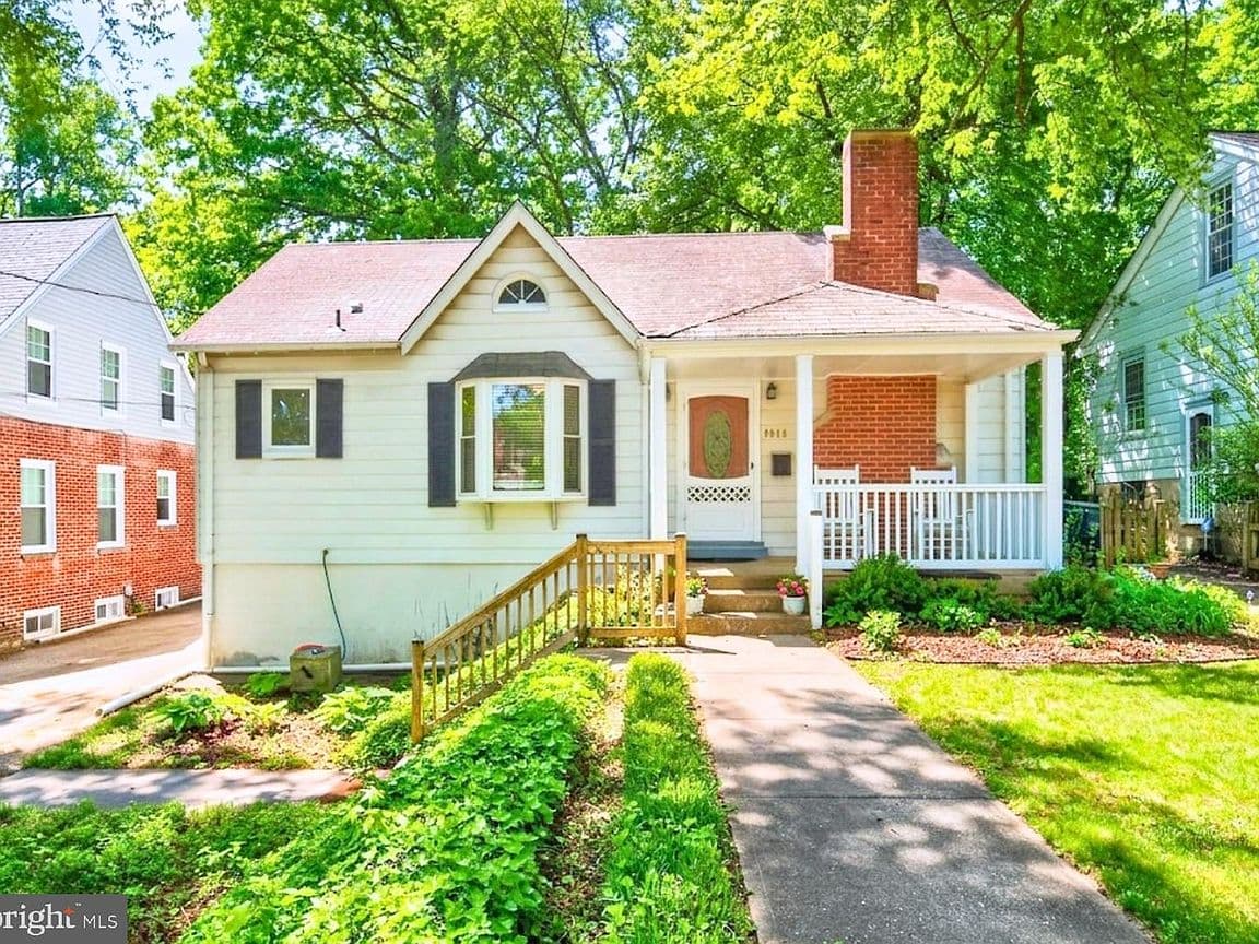 Primary listing photo