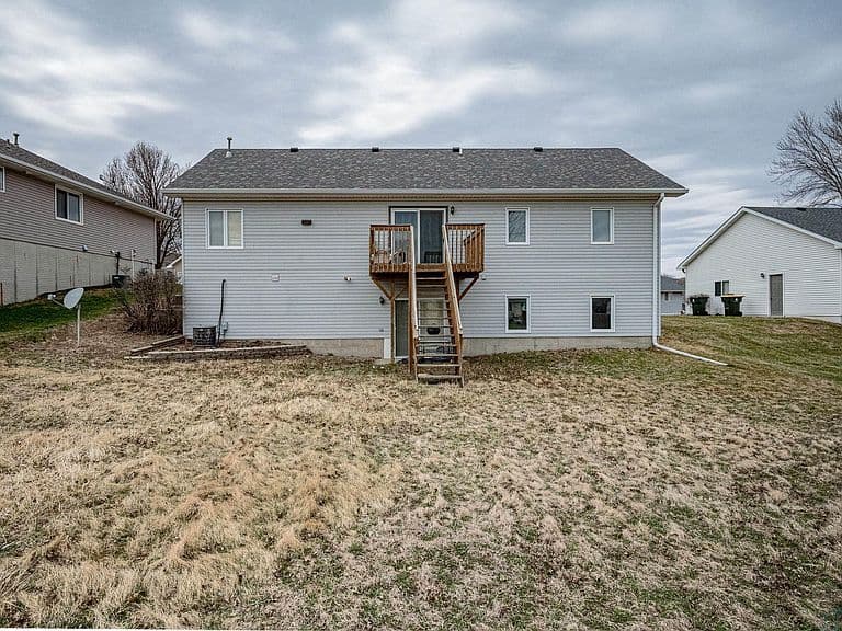 Listing photo 4
