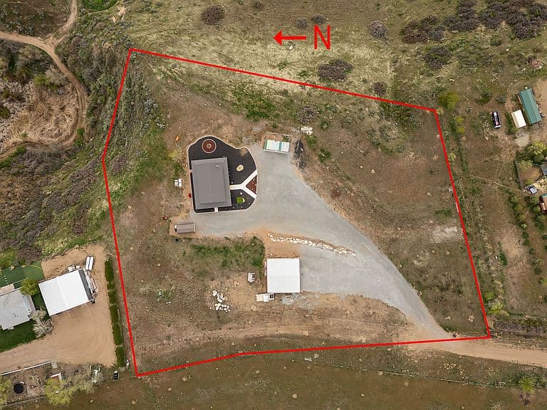 Listing photo 3