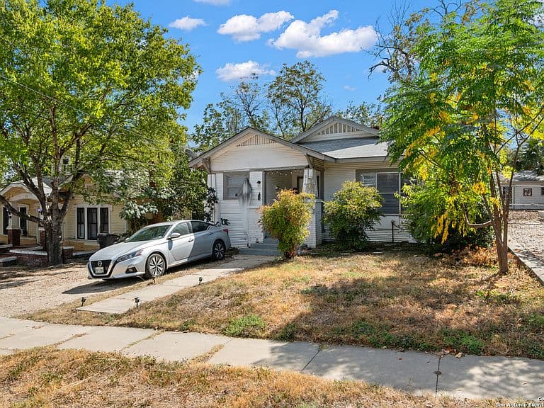Listing photo 4