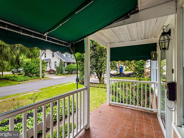 Listing photo 4