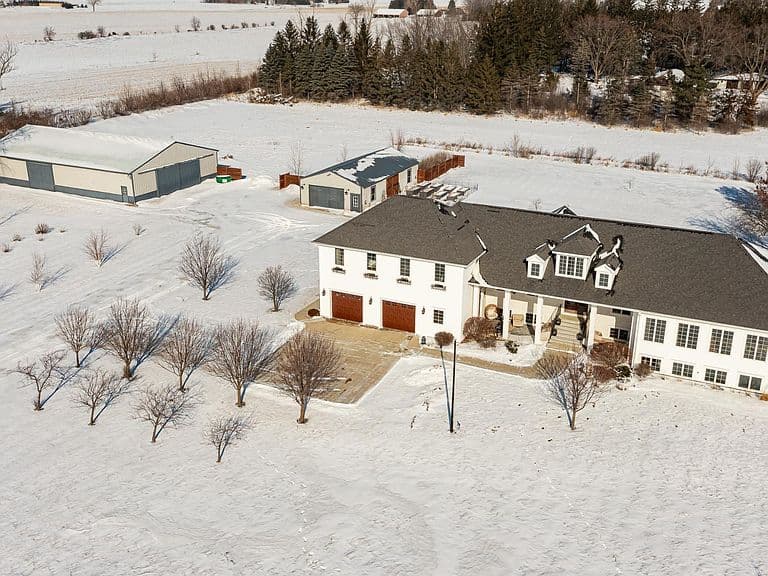 Listing photo