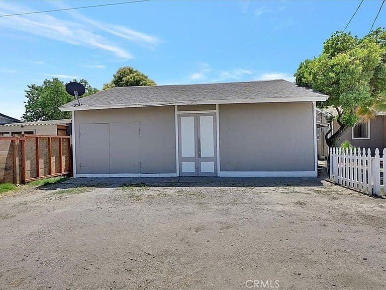 Listing photo 5