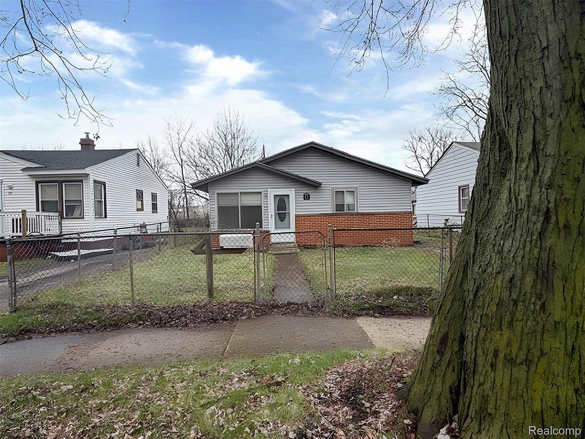 Primary listing photo