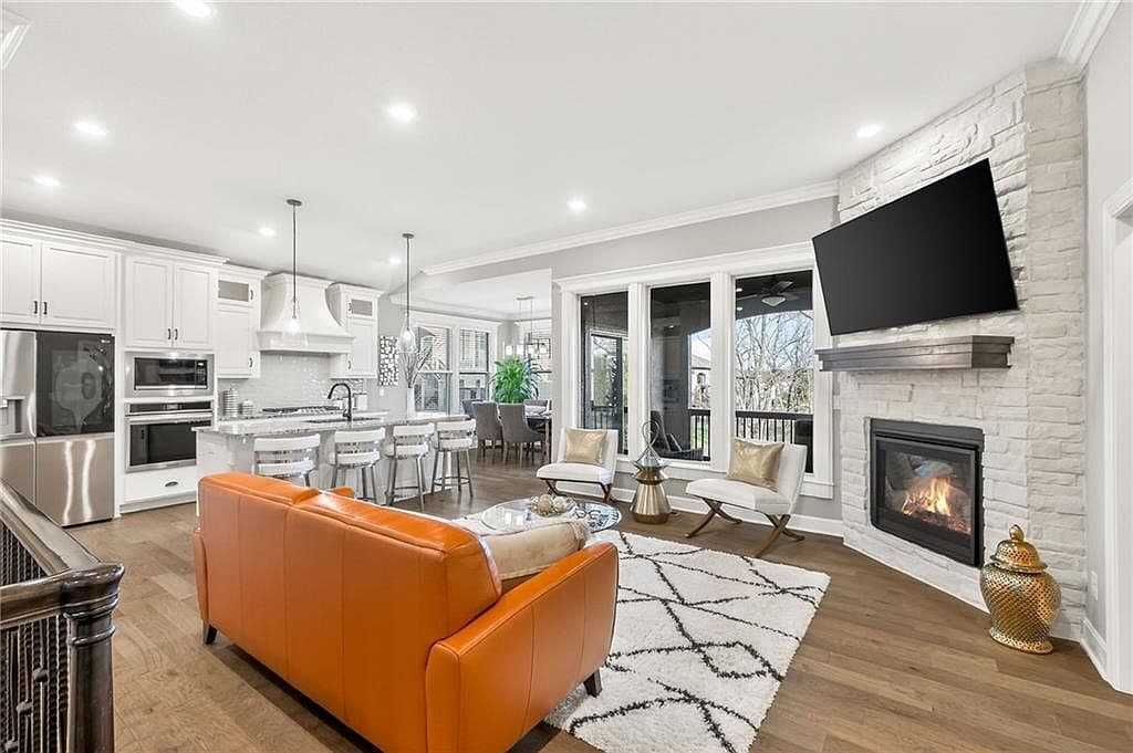 Primary listing photo