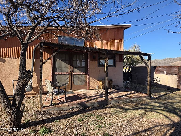 Listing photo 4