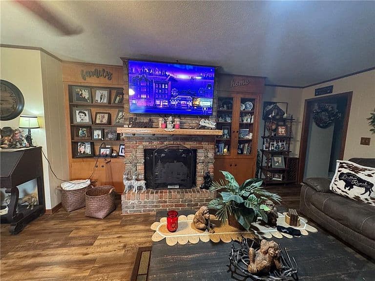 Listing photo 4