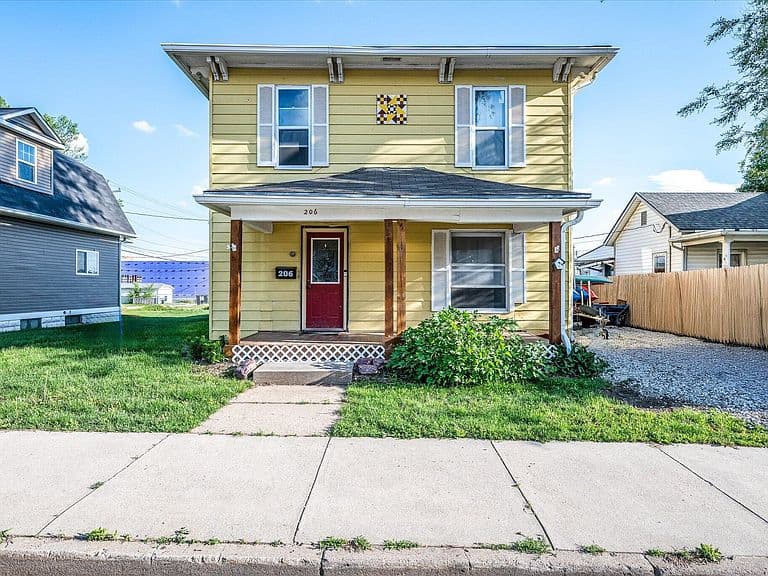 Listing photo 3