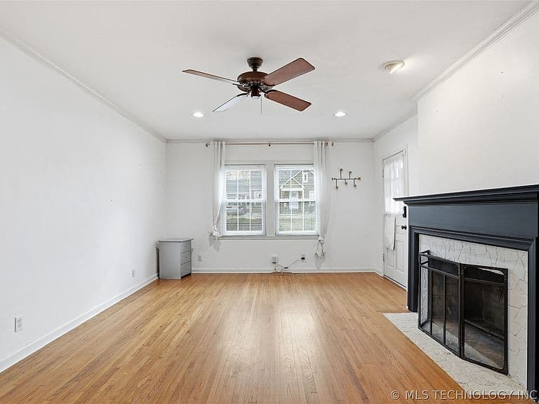Listing photo 4