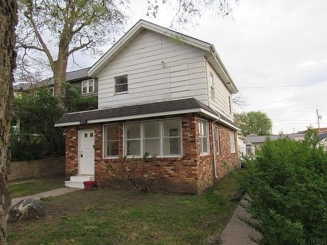 Listing photo