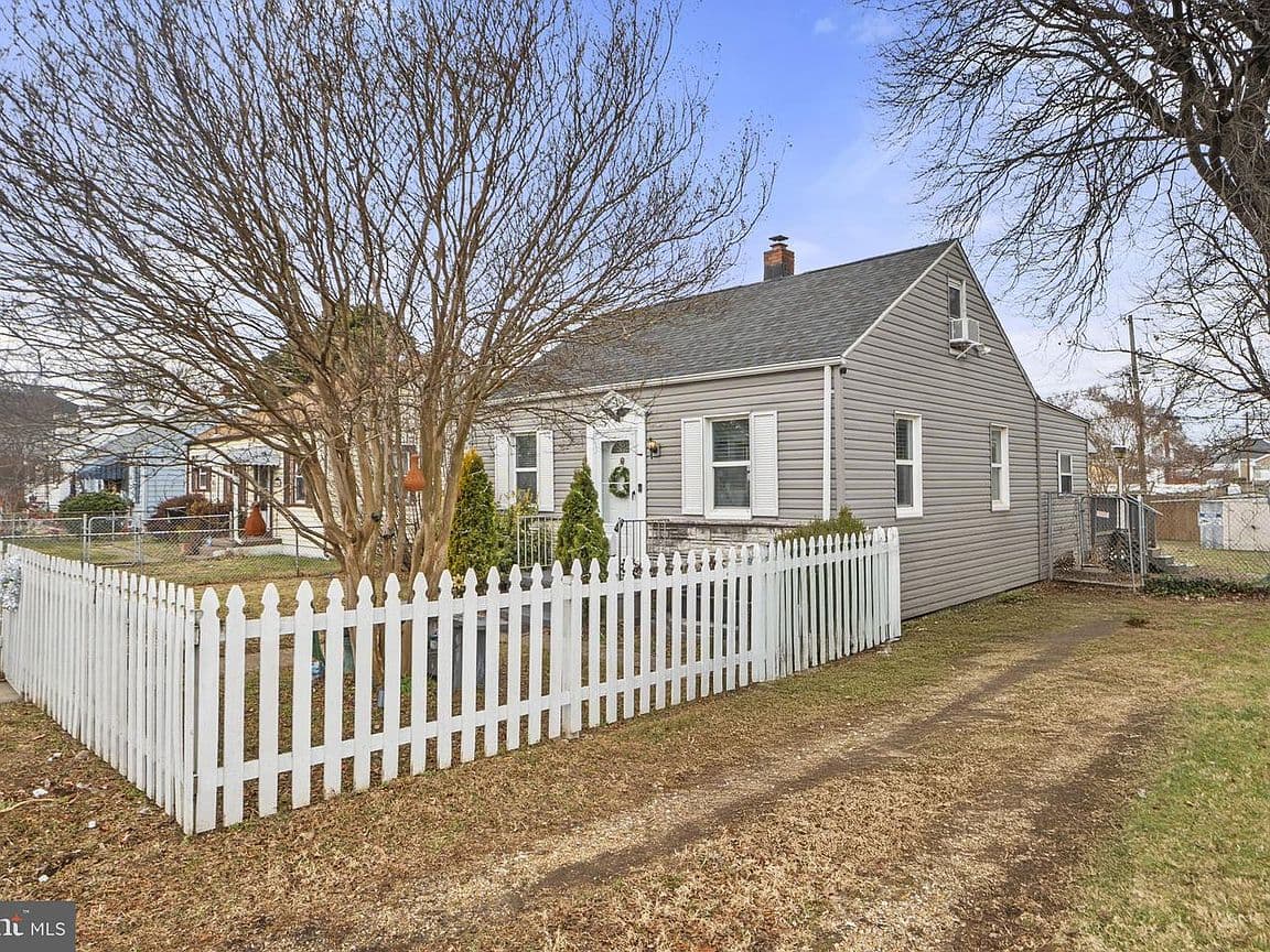 Primary listing photo