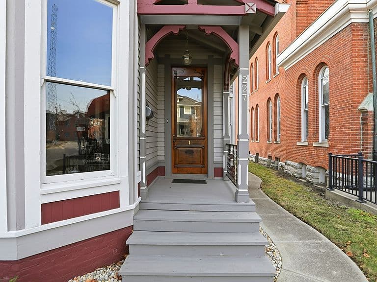 Listing photo 5