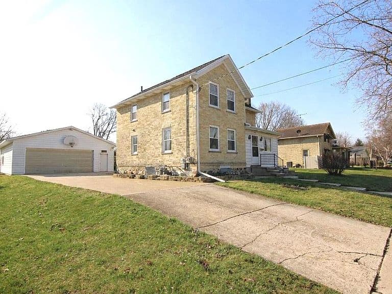 Listing photo