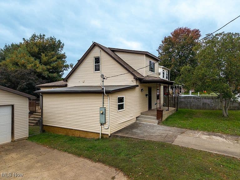 Listing photo 4