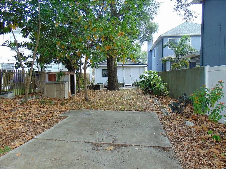 Listing photo 5