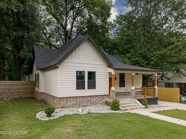 Listing photo 4