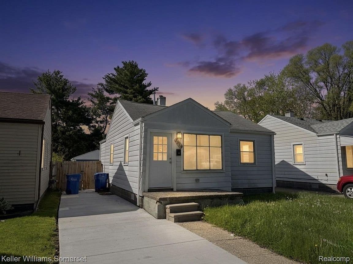 Primary listing photo