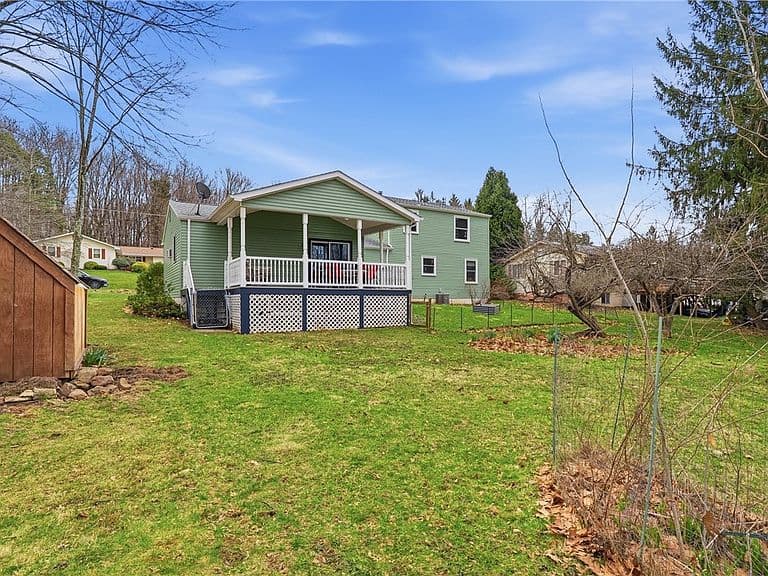 Listing photo 4