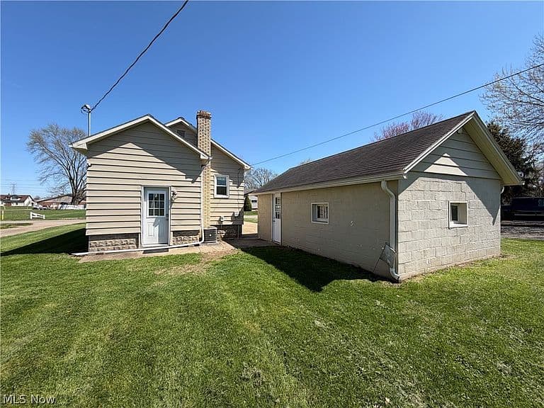 Listing photo 5