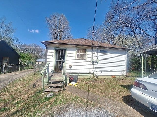 Listing photo 3