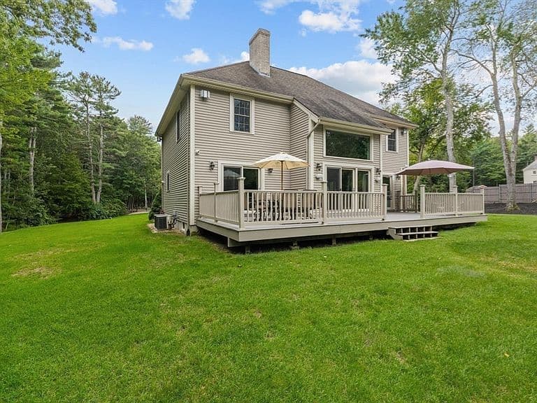 Listing photo 4