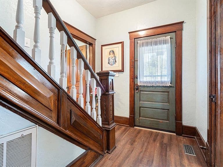 Listing photo 4