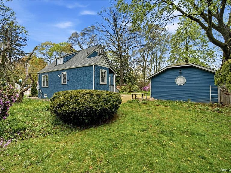 Listing photo 4