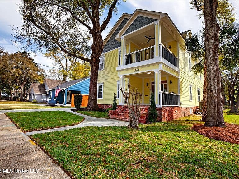 Listing photo 3