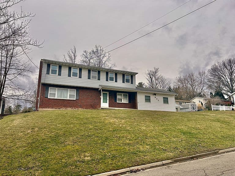 Listing photo 5