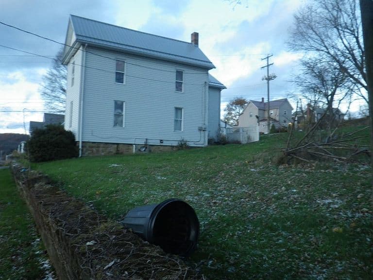 Listing photo 5