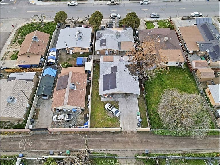 Listing photo 5